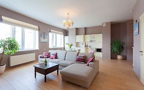 Stylish Views Apartments In The Parasol. Parus .Obolonskaya Embankment