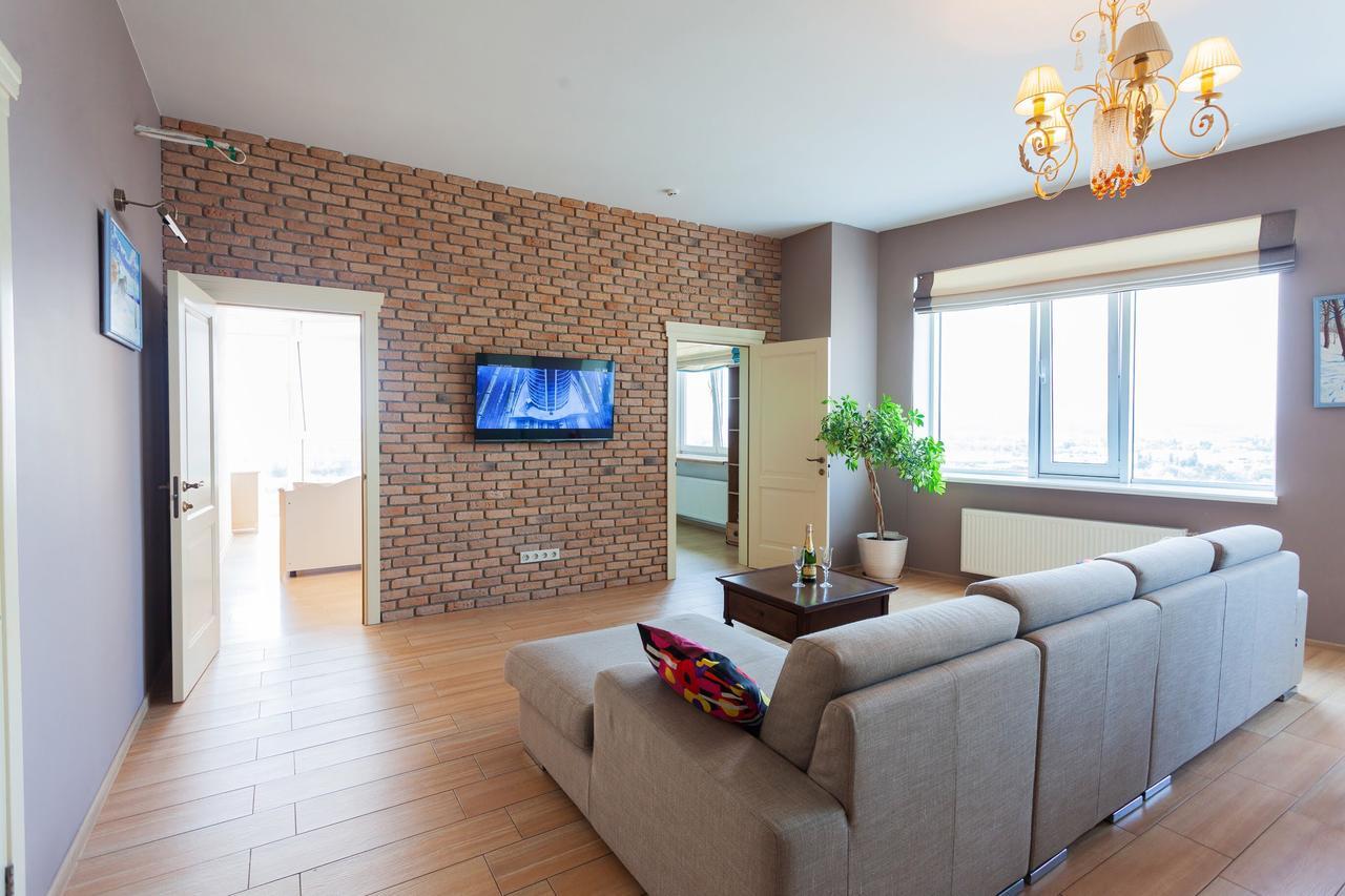 Stylish Views Apartments In The Parasol. Parus .Obolonskaya Embankment Київ Екстер'єр фото