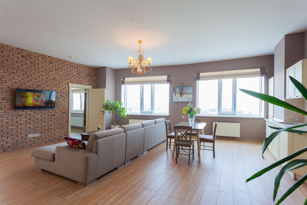 Stylish Views Apartments In The Parasol. Parus .Obolonskaya Embankment Київ Екстер'єр фото